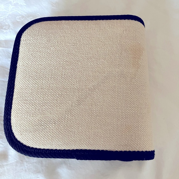 2 CD Cases/Organizers - Picture 12 of 12